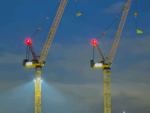 photo of Liebherr 357 HC-L 12/24